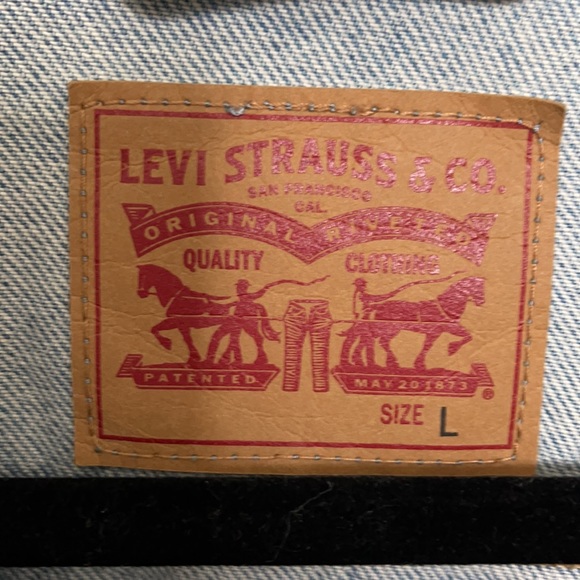 Denim jacket - Picture 2 of 3